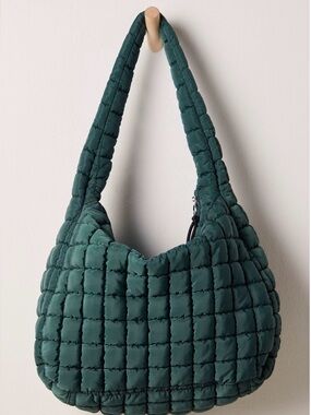 FREE PEOPLE MOVEMENT QUILTED CARRYALL in PINE NWT